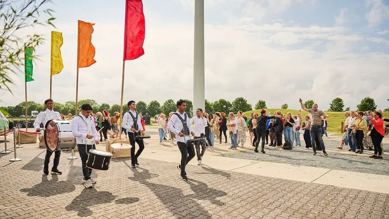 Personeelsfeest van De Zorgcirkel op het festivalterrein bij het AZ Stadion