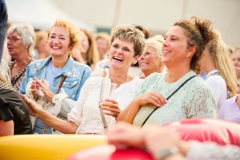 De Zorgcirkel: Van Parkeerterrein naar Volwaardig Bedrijfsfestival